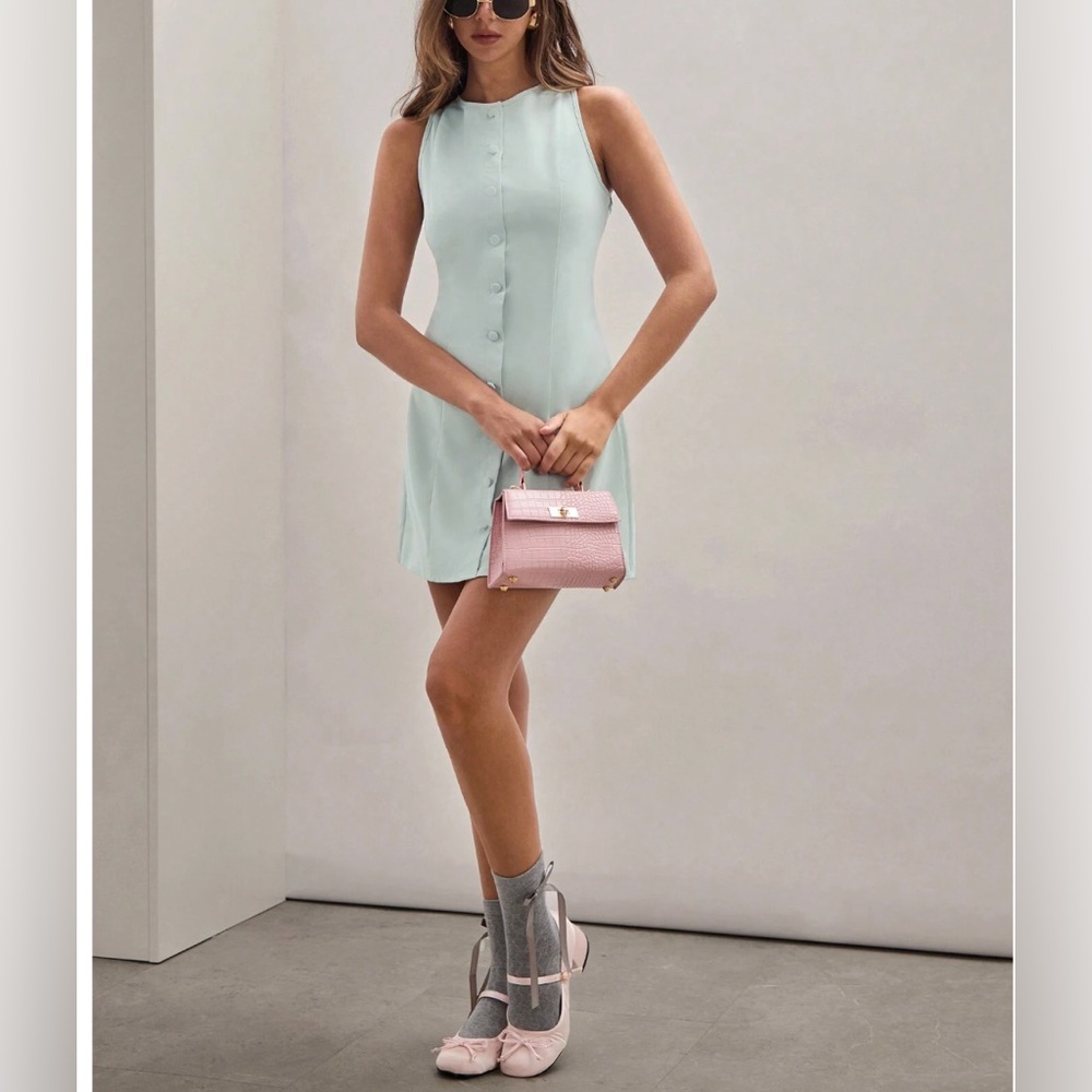 Round Neck Front Button Sleeveless Mini Dress Light Green - Picture 6 of 9